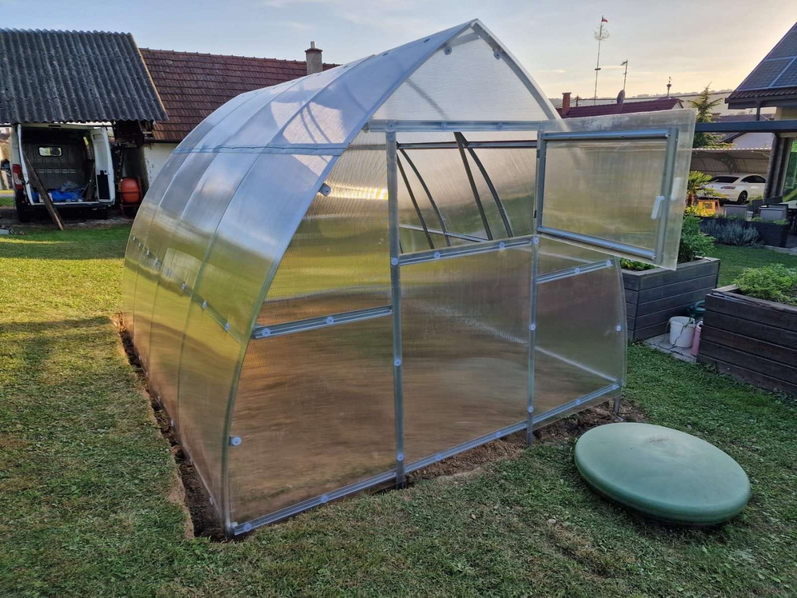 Classic Arch Greenhouse - Image 4