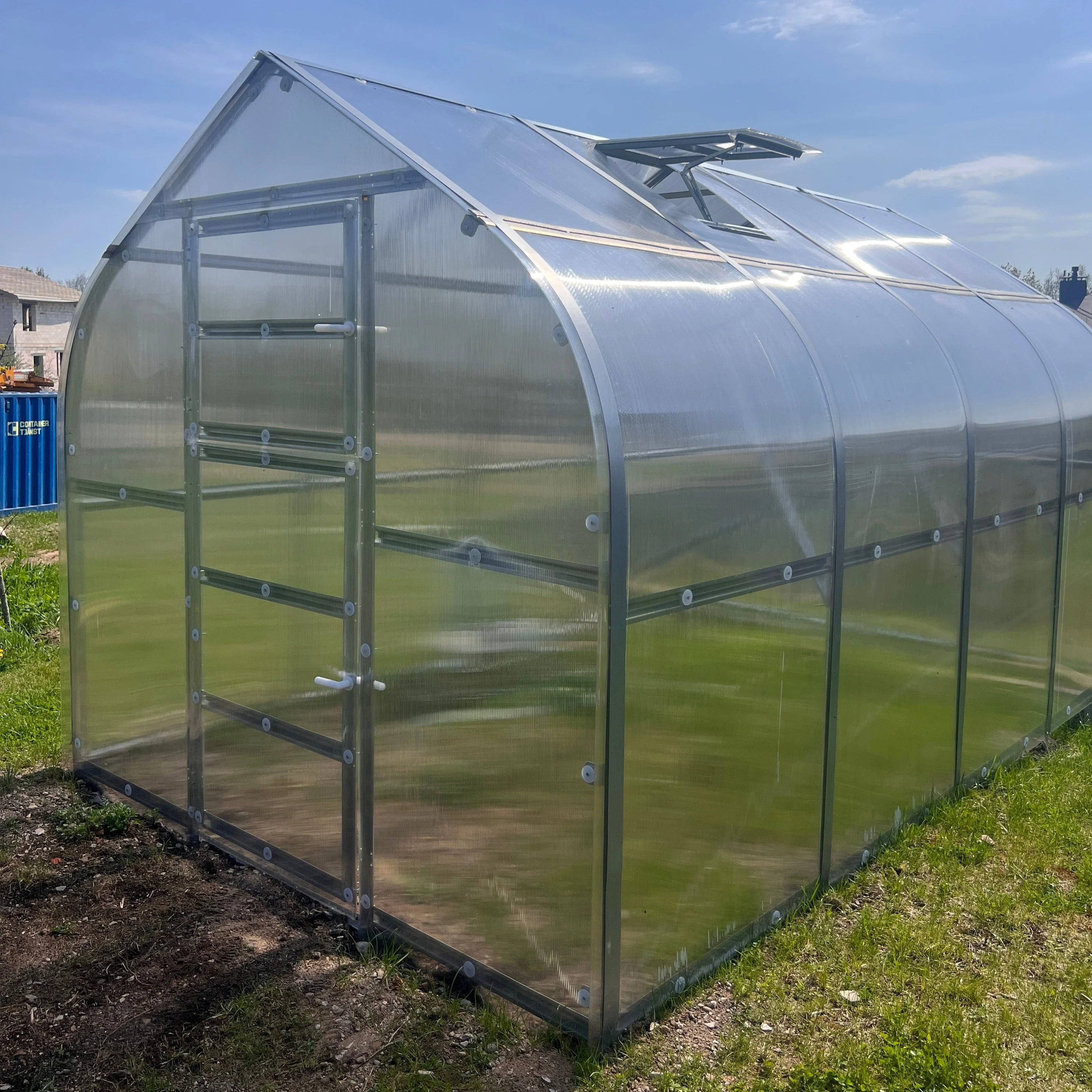 Arrow Greenhouse - Image 4