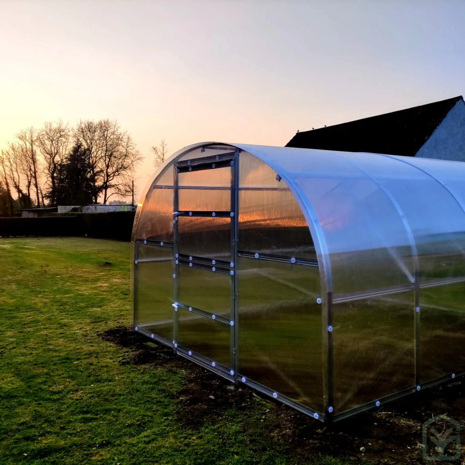 World's Most Popular Polycarbonate Greenhouse - Image 8